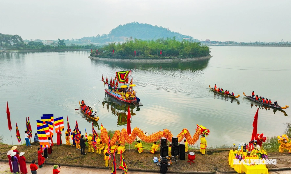 Lễ hội Côn Sơn – Kiếp Bạc