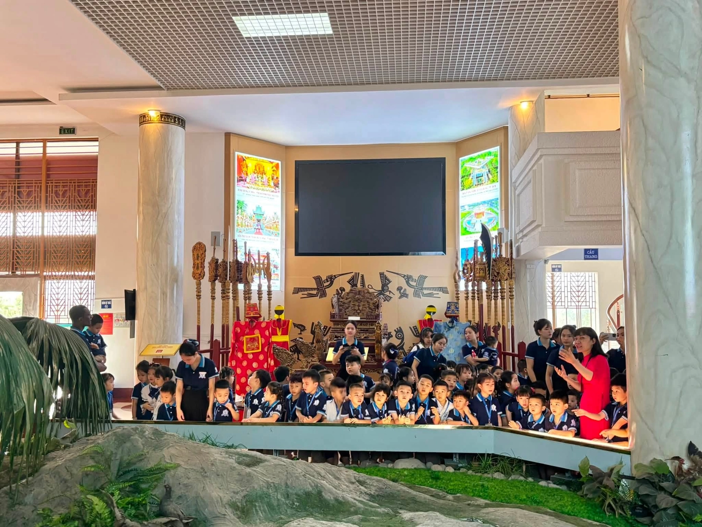 Miễn phí tham quan Bảo tàng Hùng Vương