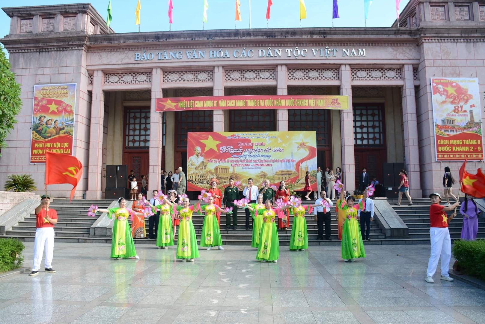 Khám phá văn hóa 54 dân tộc tại Bảo tàng Văn hóa các dân tộc Việt Nam