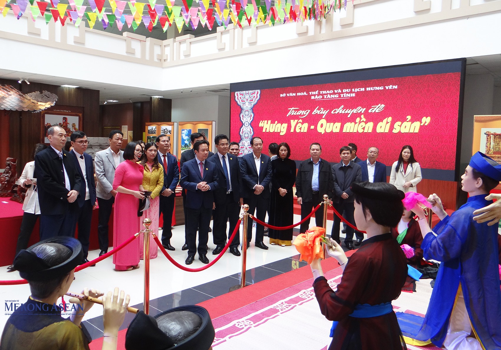 Triển lãm, trưng bày “Hưng Yên - Qua miền di sản”