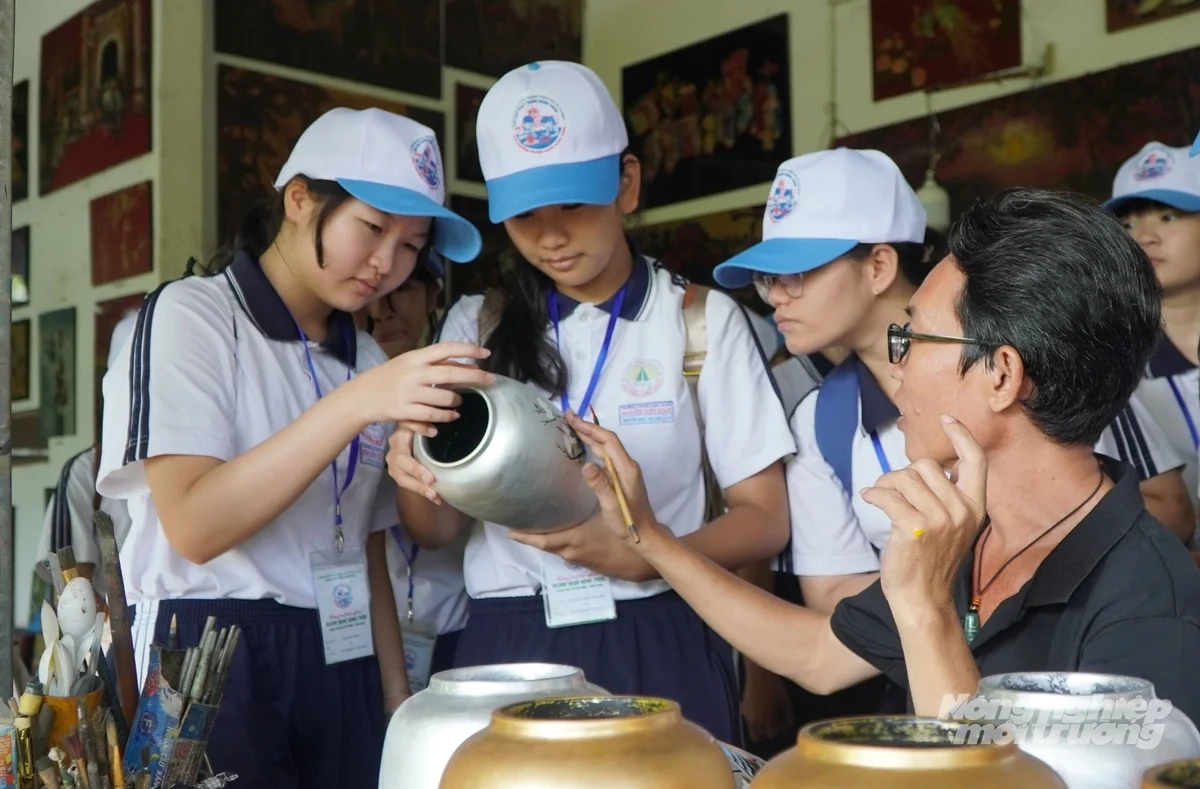 Trải nghiệm văn hóa dân gian Đất Tổ