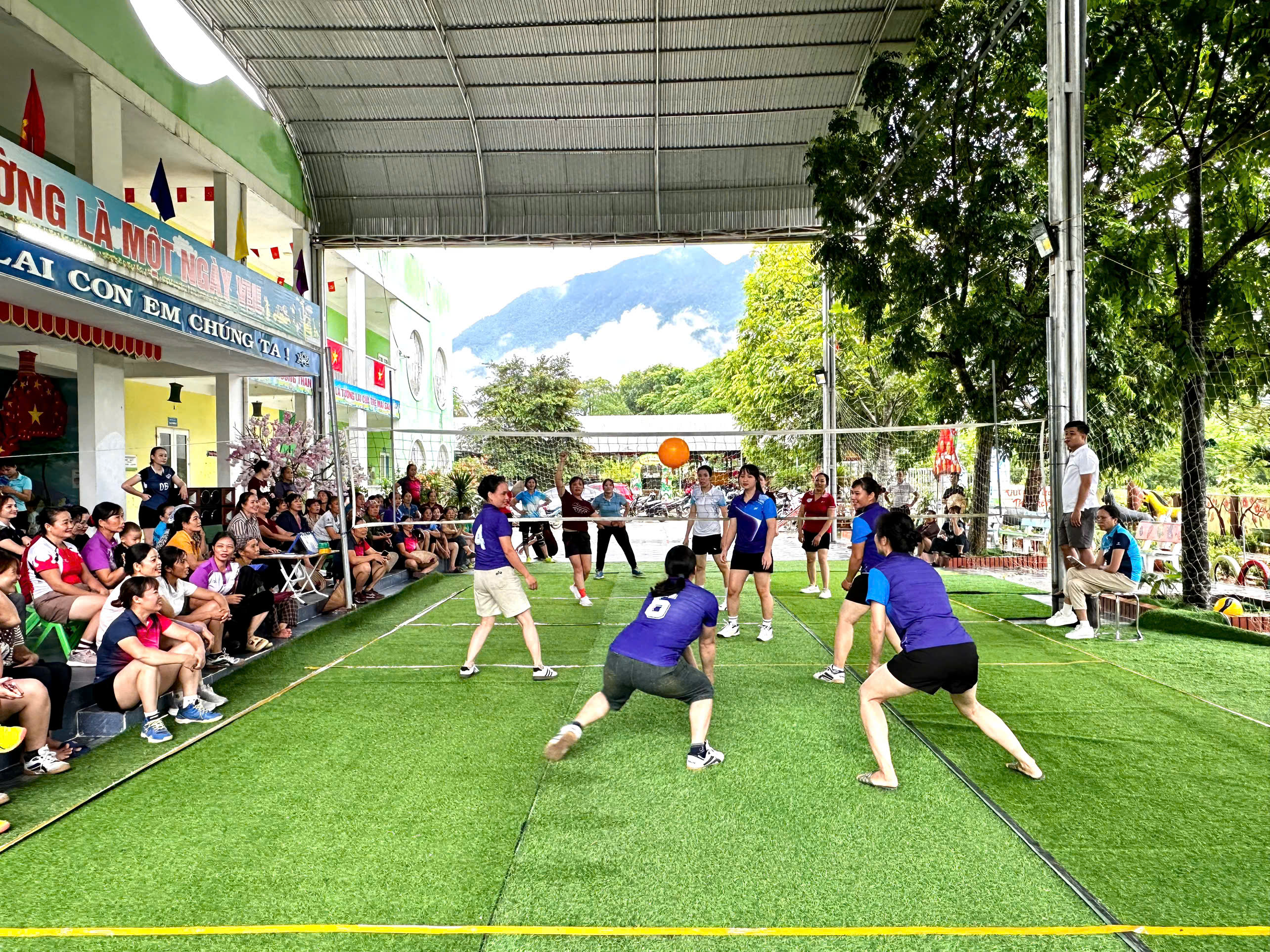 Giải Bóng chuyền hơi giao lưu Tuyên Quang