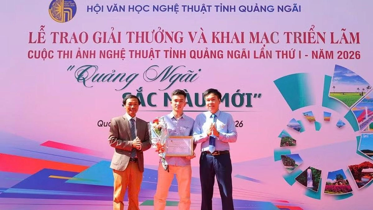 Triển lãm “Quảng Ngãi - Sắc màu mới”