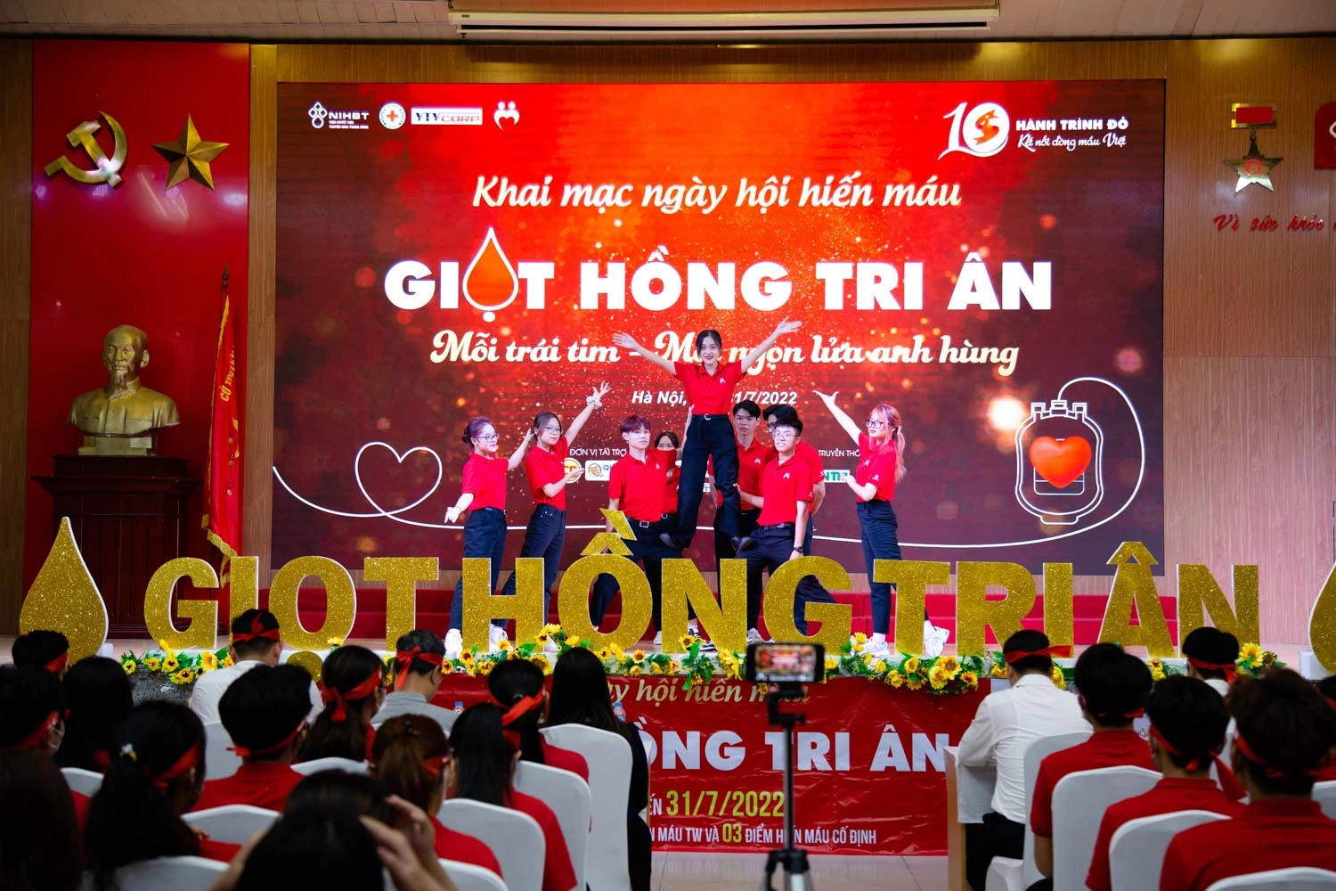 Ngày hội Hiến máu “Giọt hồng phố biển”