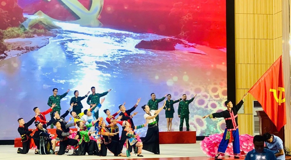 Chương trình nghệ thuật “Giai điệu miền biên giới”