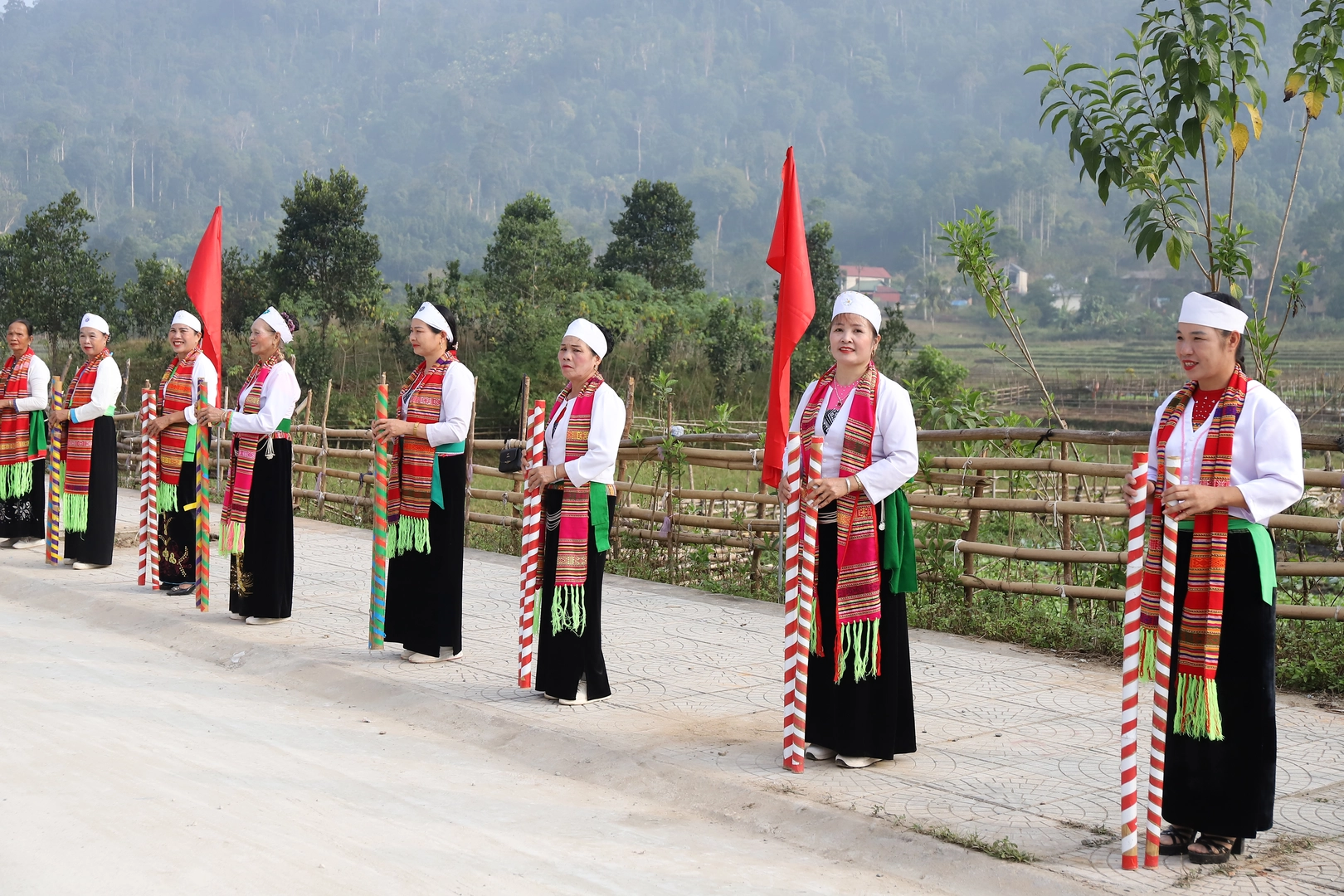 Giao lưu văn hóa Xuân Sơn
