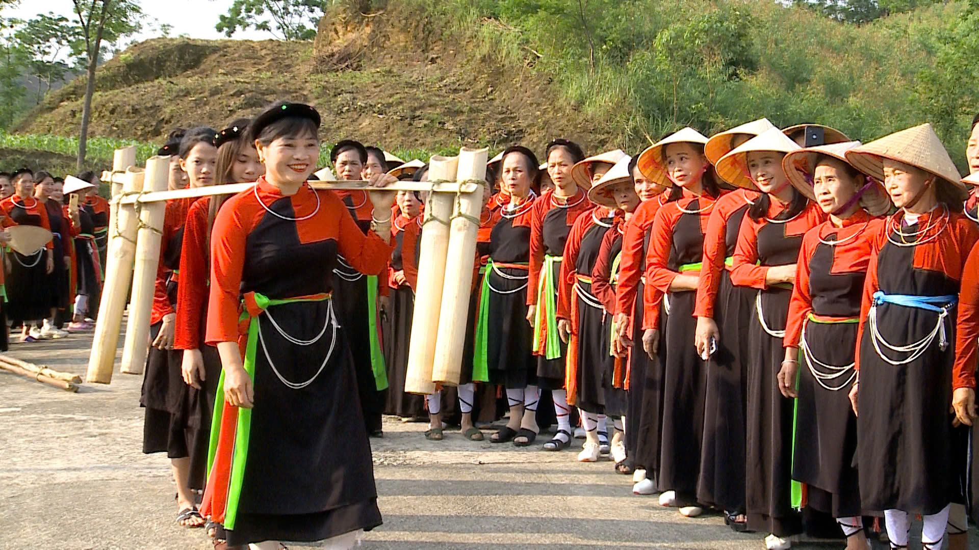 Gặp gỡ Sình ca – Tiếng hát giao duyên Cao Lan