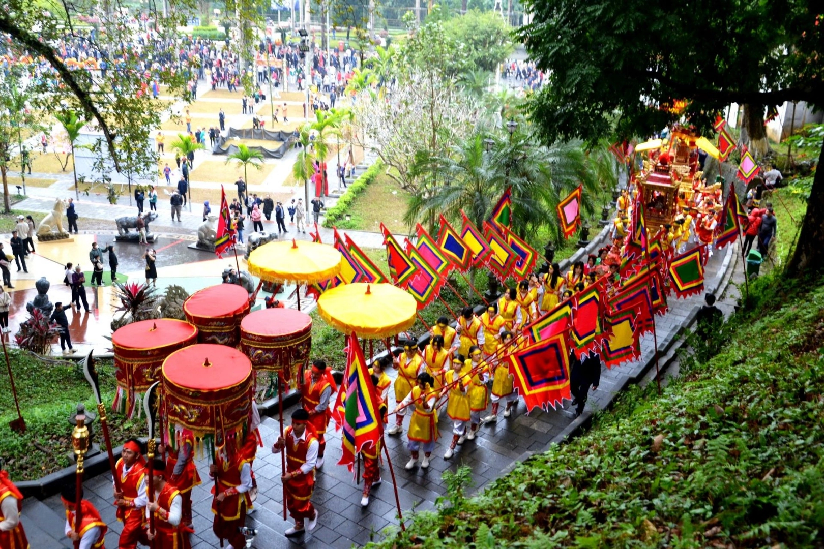 Miễn phí tham quan tại Đền Thượng Lào Cai