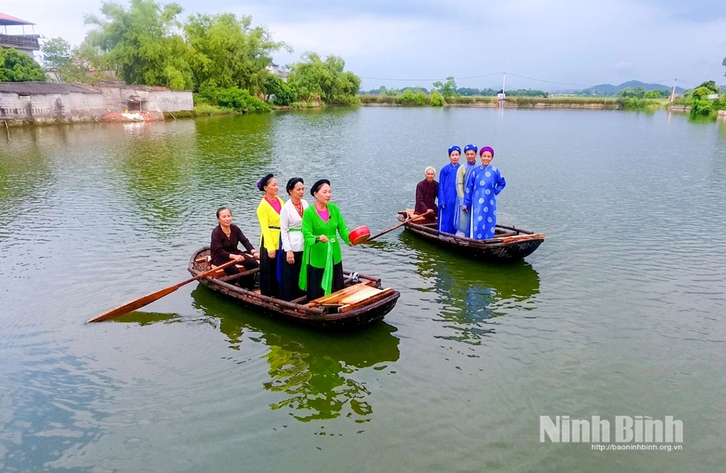 Giao lưu hát Trống quân – Tiếng hát giao duyên vùng quê