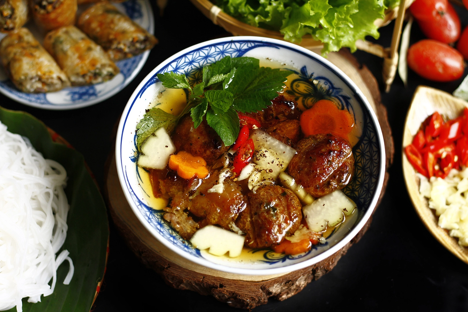 Thưởng thức ẩm thực Hà thành