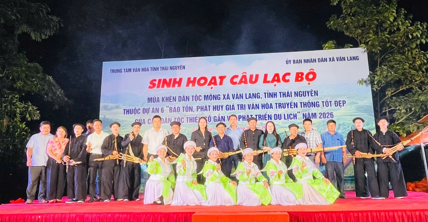 Sinh hoạt Câu lạc bộ Múa khèn dân tộc Mông