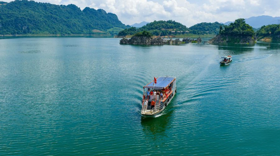 Khám phá Hồ Hòa Bình – trải nghiệm sắc màu văn hóa cộng đồng