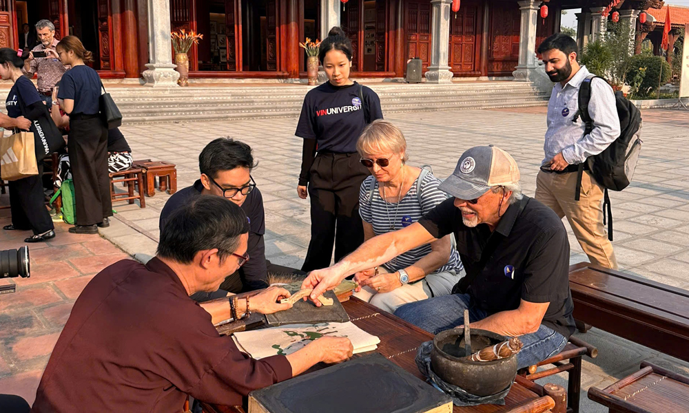 Trải nghiệm nghệ thuật tranh dân gian Đông Hồ