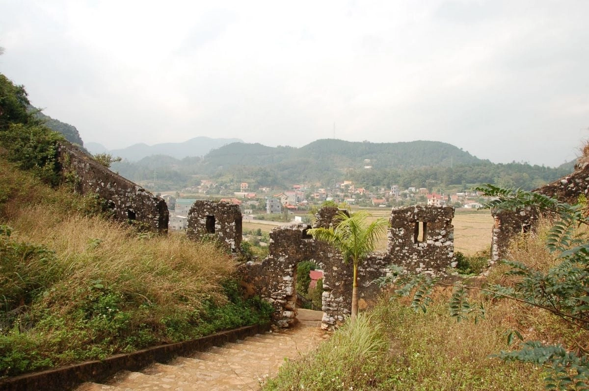 Miễn phí tham quan Thành Nhà Mạc