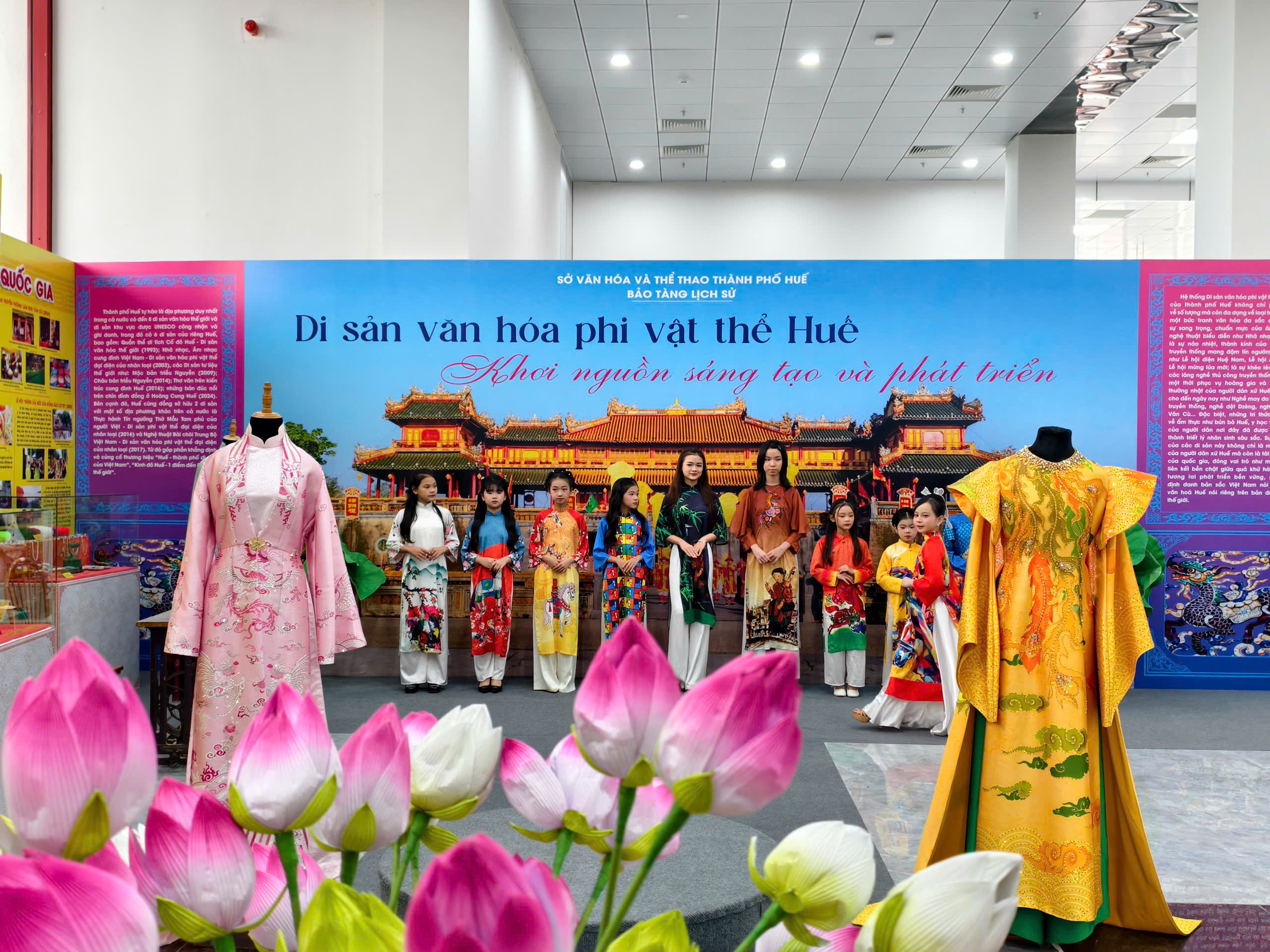Trưng bày “Di sản văn hóa phi vật thể Huế – Khơi nguồn sáng tạo và phát triển”