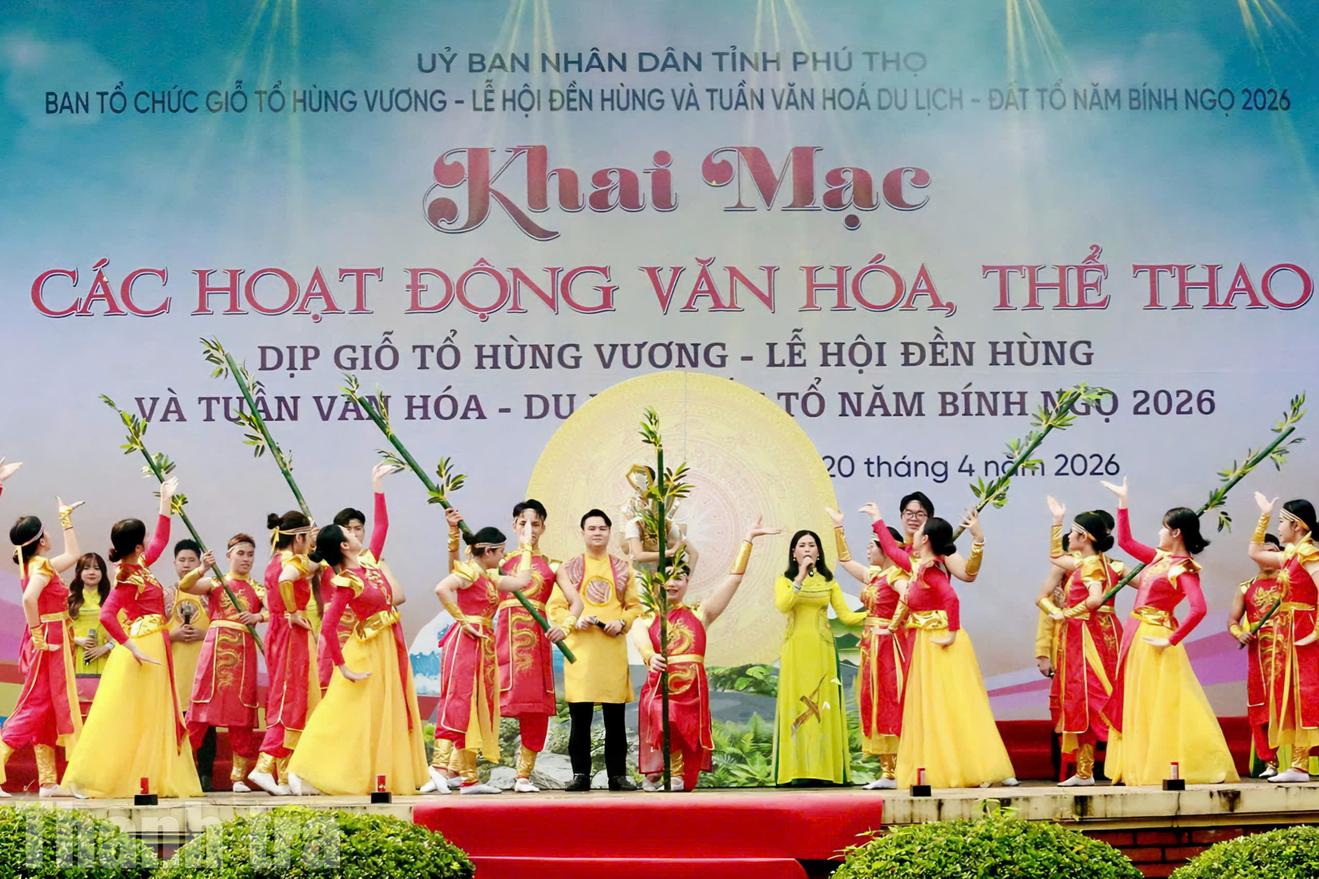 Trưng bày “Giá trị văn hóa Đất Tổ”