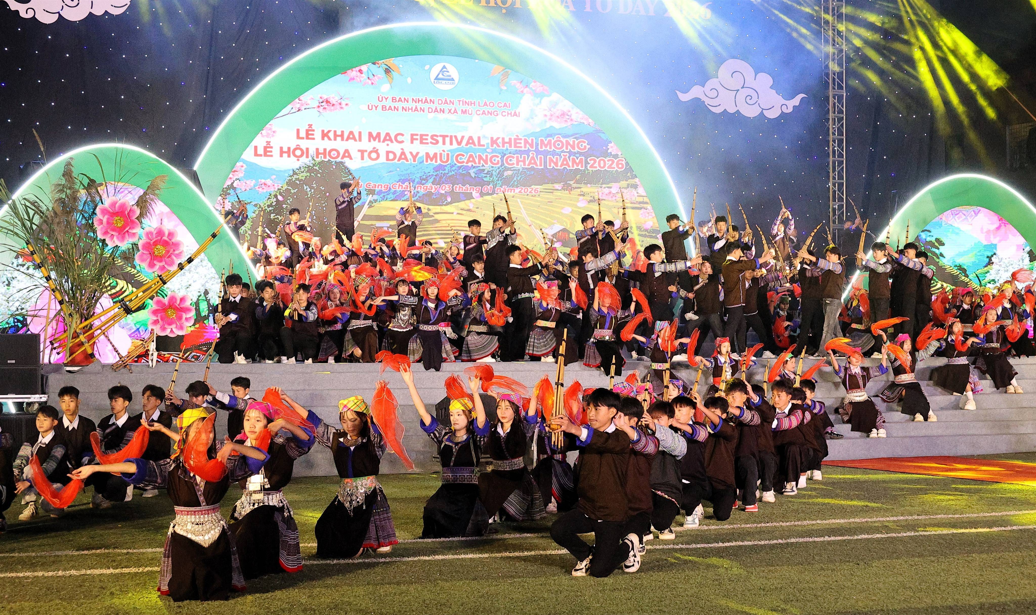 Biểu diễn nghệ thuật “Tiếng khèn trên bản Lao Chải”