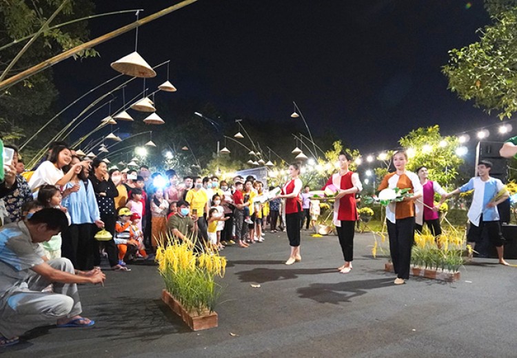 Chương trình nghệ thuật đường phố “Đồng Tháp – Sắc màu di sản”
