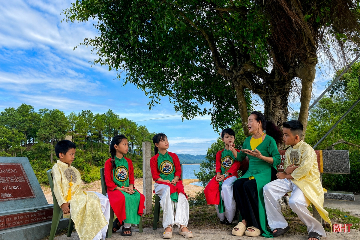 Không gian trải nghiệm “Ví, Giặm – câu hát quê mình”