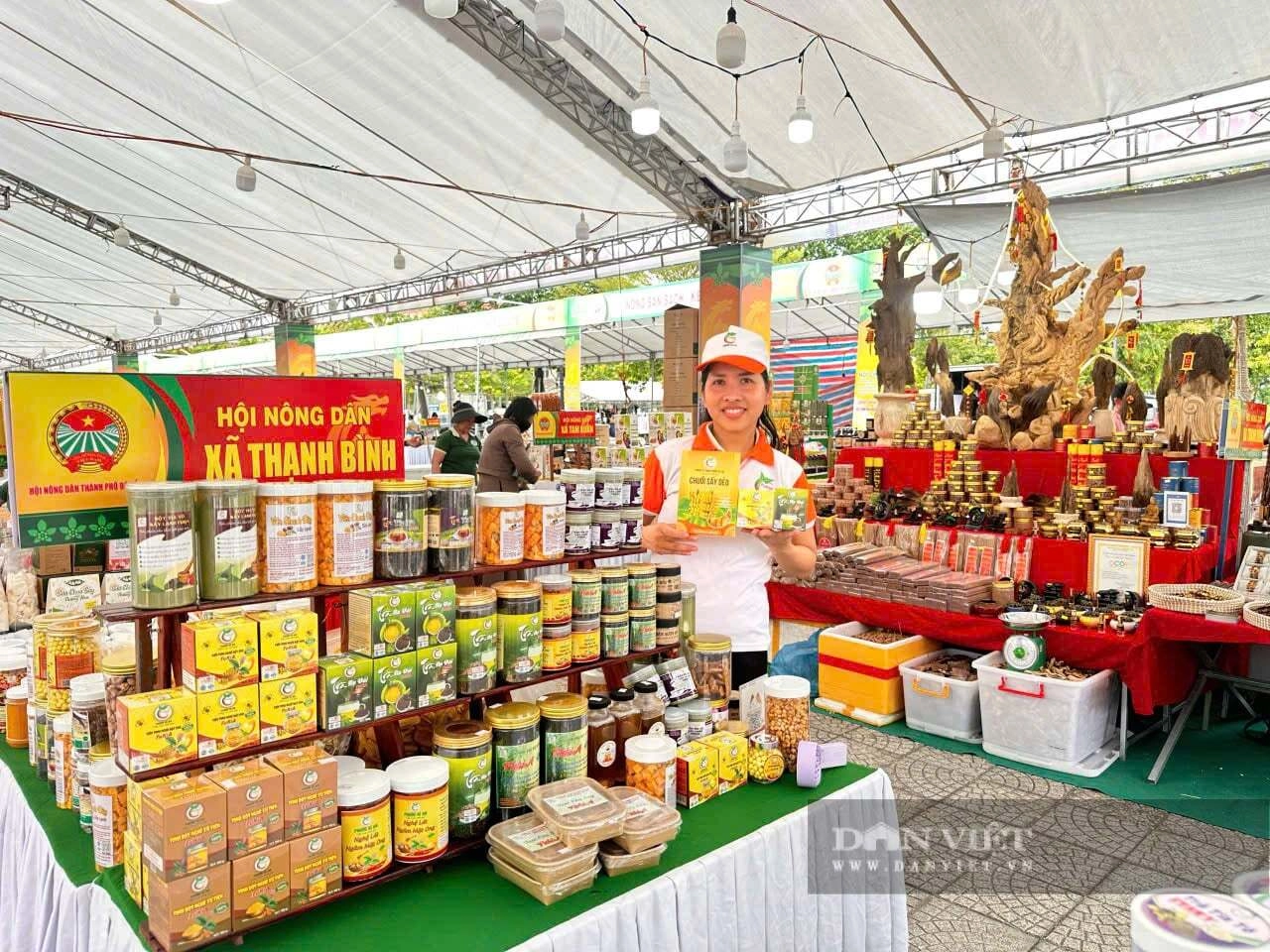 Phiên chợ Nông sản an toàn và sản phẩm OCOP