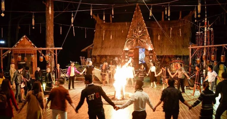 Đêm hội lửa trại và Giao lưu văn hóa cồng chiêng