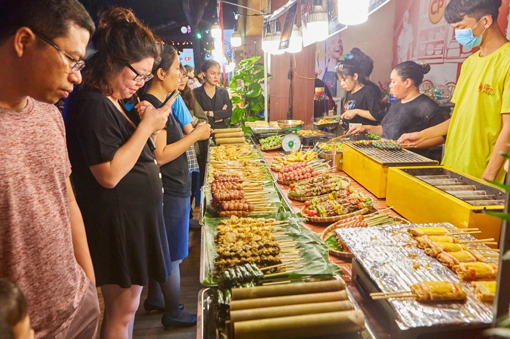 Lễ hội Ẩm thực đường phố "Hương vị quê nhà"