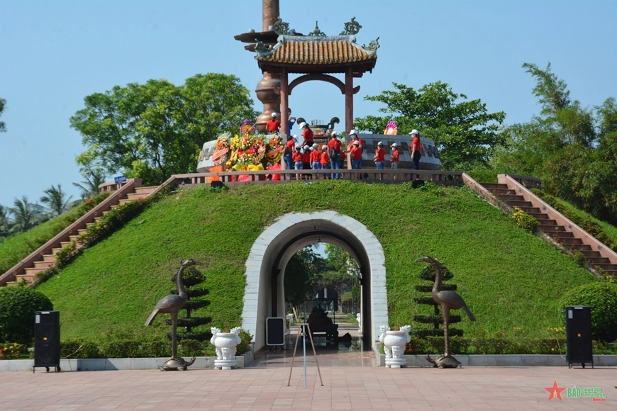 Trưng bày “Quảng Trị – Ký ức và khát vọng hòa bình”