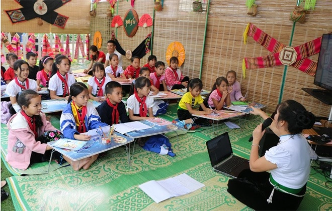Học hát Khặp Thái – Tiếng hát giao duyên vùng Pù Luông