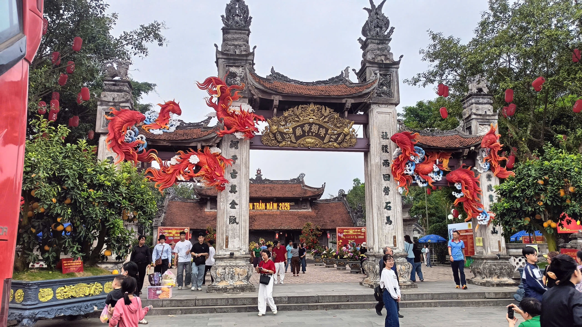 Miễn phí tham quan Đền Trần