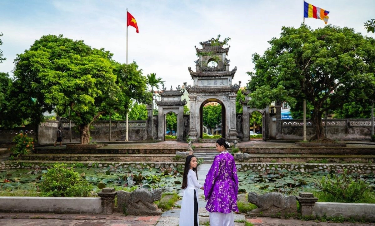 Miễn phí tham quan Chùa Chuông