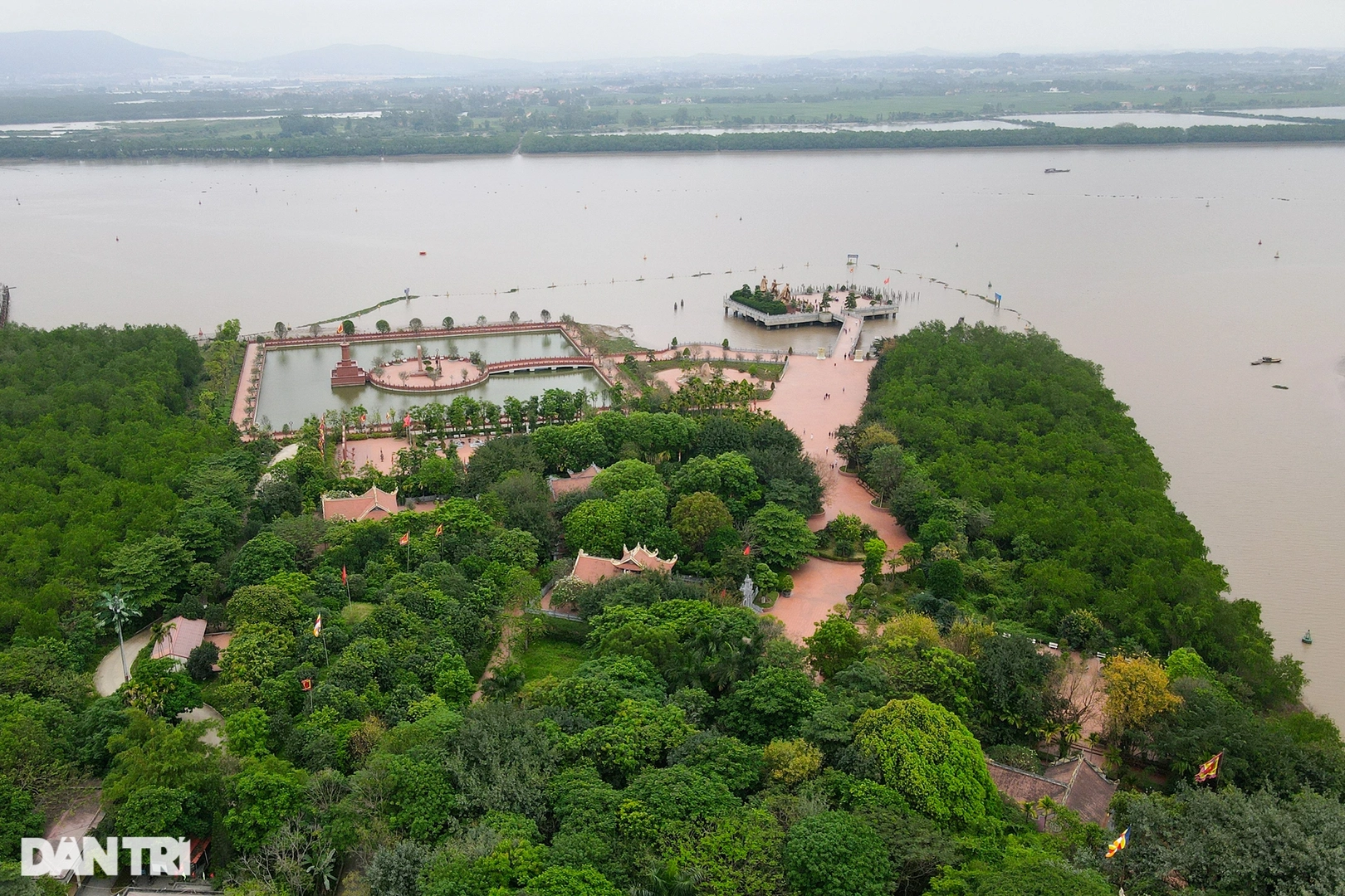 Miễn phí tham quan Khu di tích lịch sử Bạch Đằng