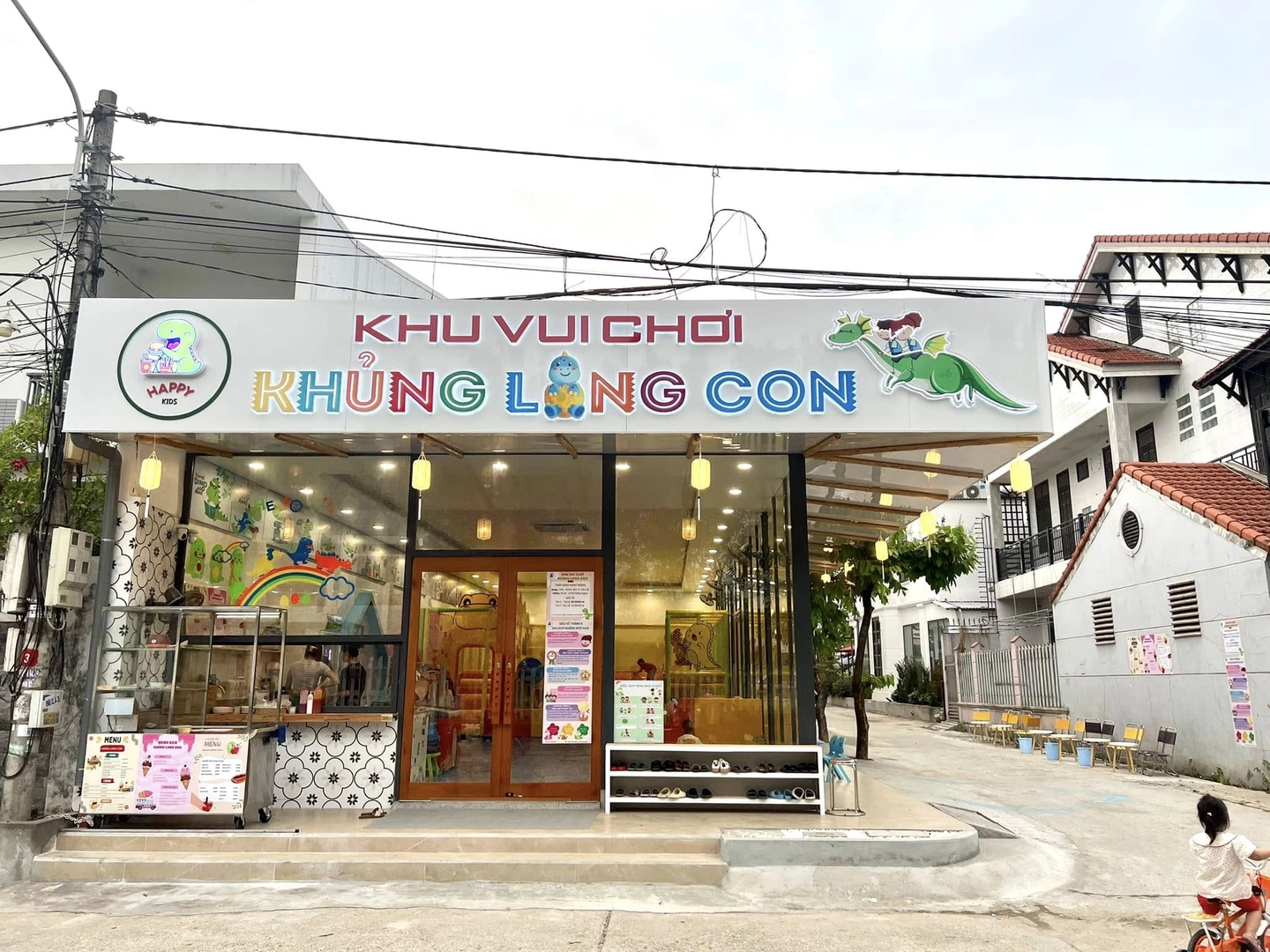 Miễn phí vui chơi tại Khu vui chơi KHỦNG LONG CON