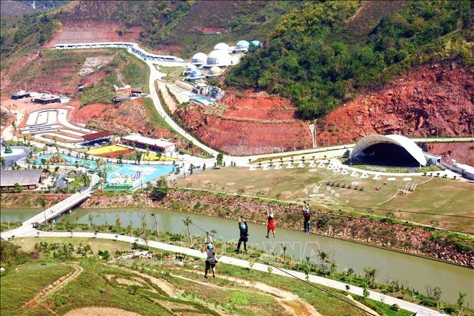 Trải nghiệm văn hóa tại Khu du lịch quốc gia Mộc Châu
