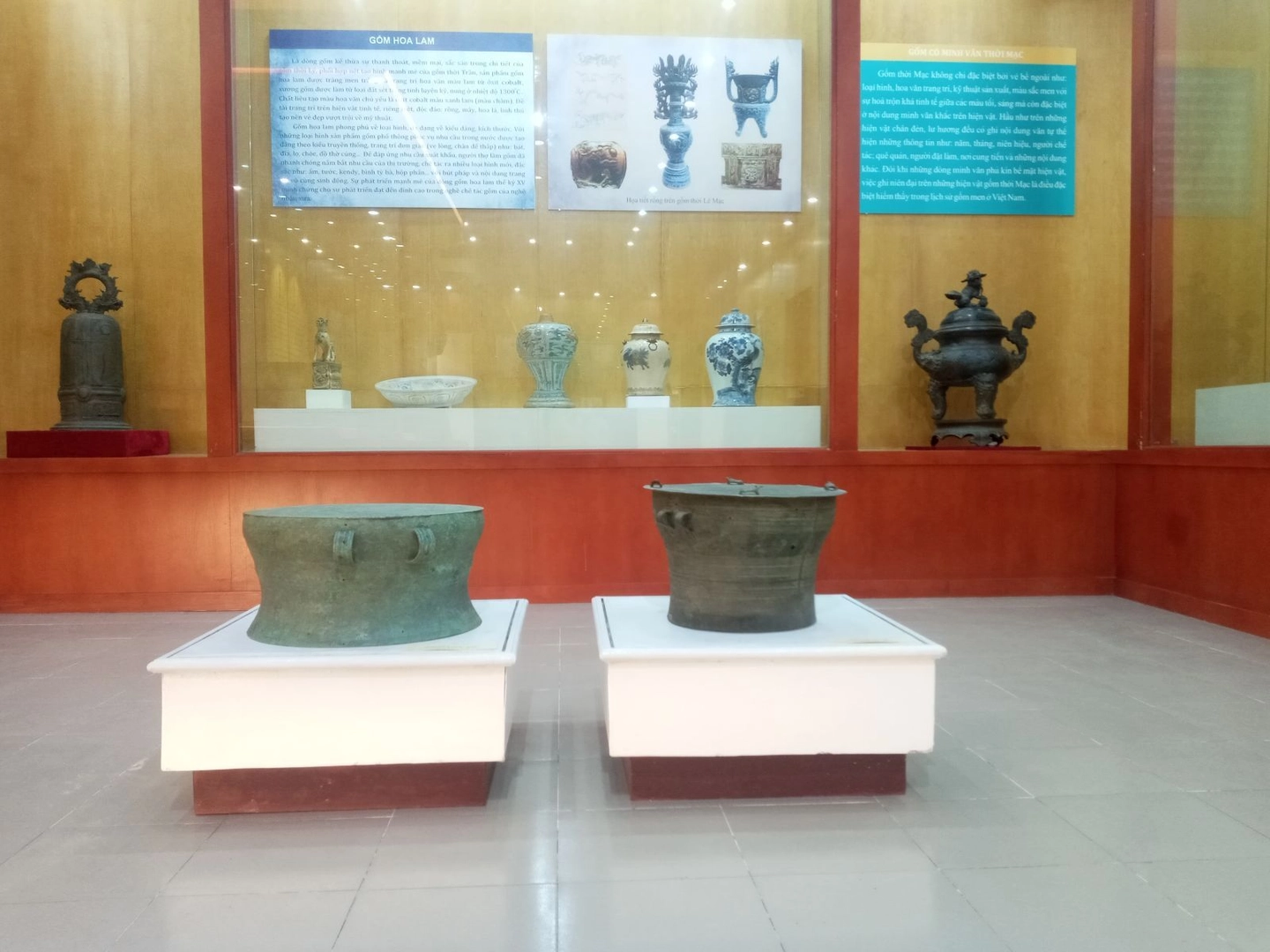 Tham quan Bảo tàng Thanh Hóa nhân Ngày Văn hóa Việt Nam